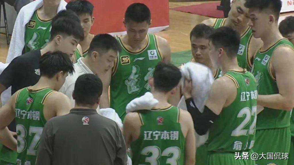 包含青岛队完胜公牛，赵继伟高光表现的词条