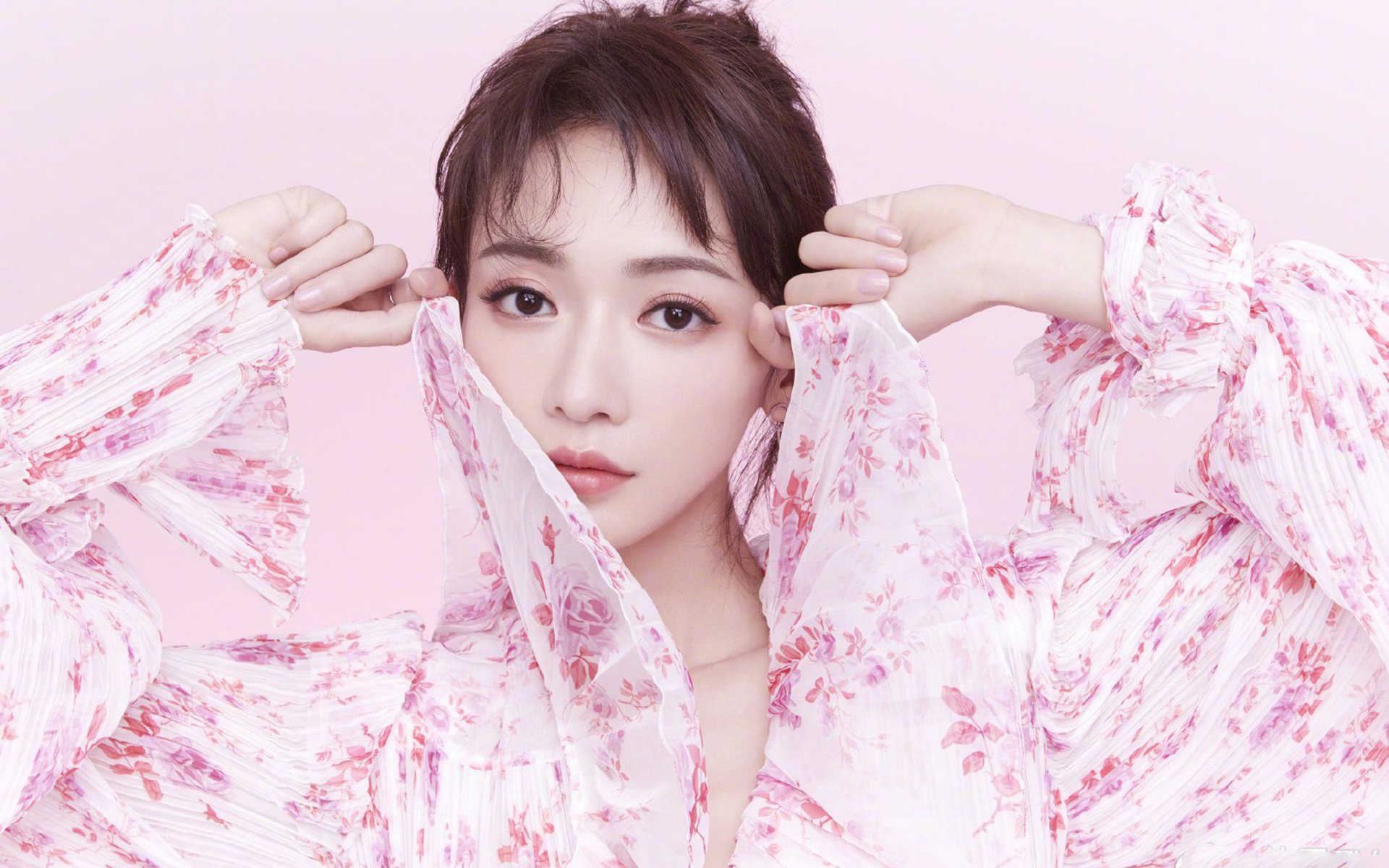 同一天,两个平行世界,和那属于神的五分钟